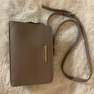 Steve Madden crossover bag